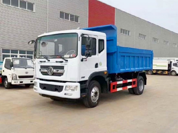 東風(fēng)多利卡D9國(guó)六10~12方自卸翼展式垃圾車(chē)