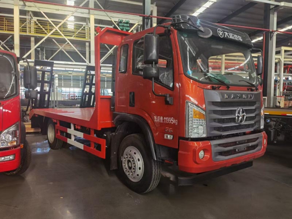 （國(guó)六）湖北大運(yùn)G6黃牌平板車(chē)