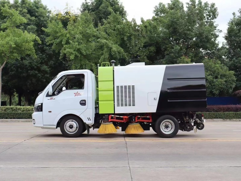 東風(fēng)途逸藍牌掃路車